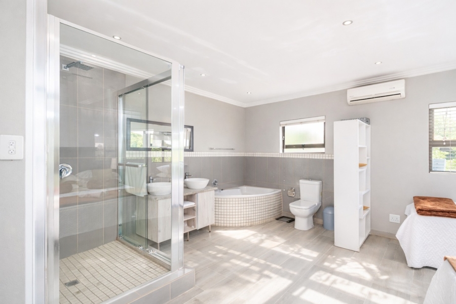 8 Bedroom Property for Sale in Schoemansville North West